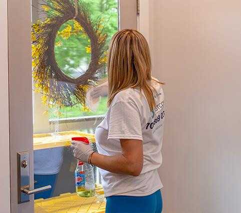 cleaning service in Highland Park.jpg